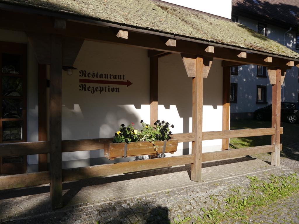 Hotel Gasthof Zum Ochsen Furtwangen Exterior photo